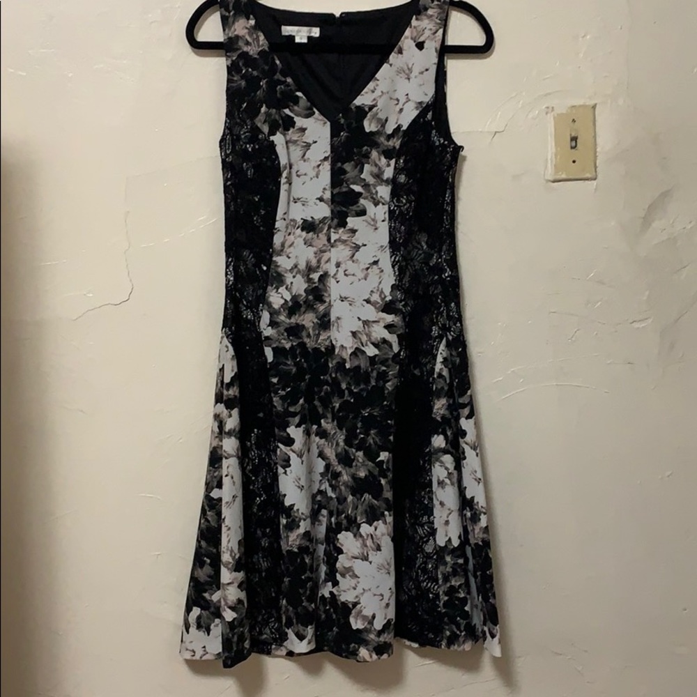 London Times b&w floral Dress Size 8
